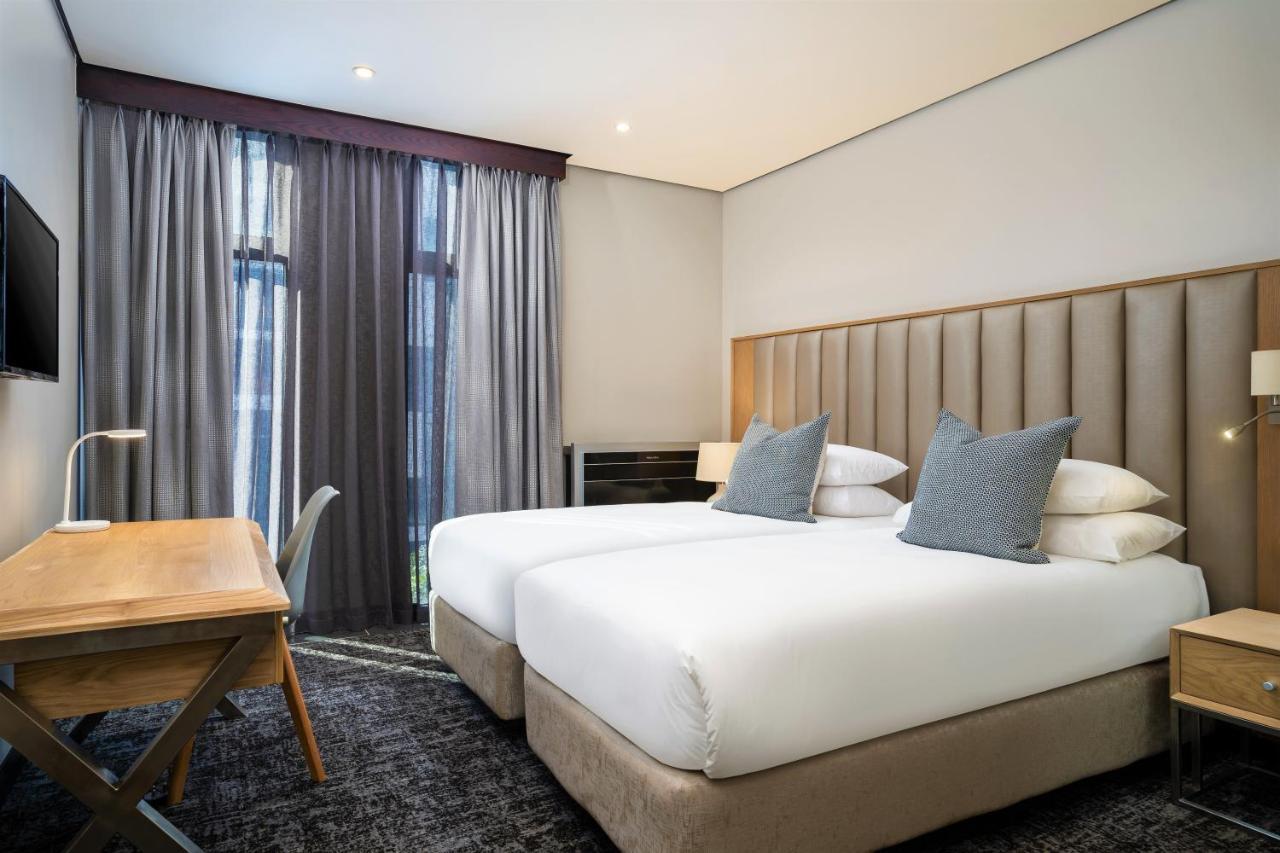 Premier Splendid Inn Umhlanga Дурбан Экстерьер фото